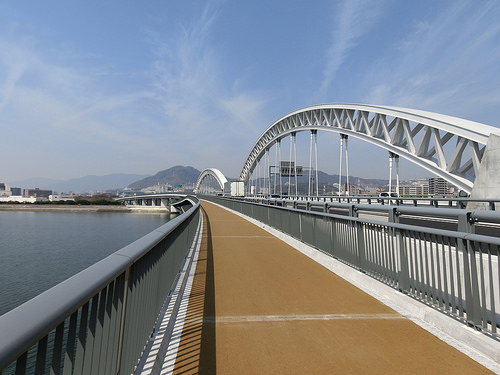 広島南道路添架歩道橋橋面工事　平成26年 3月